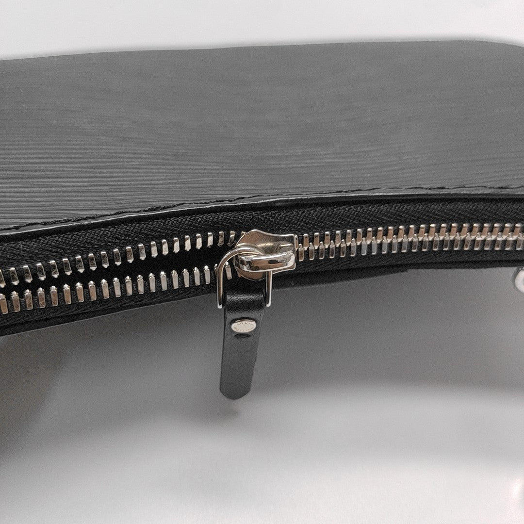 EASY POUCH ON STRAP Epi Black