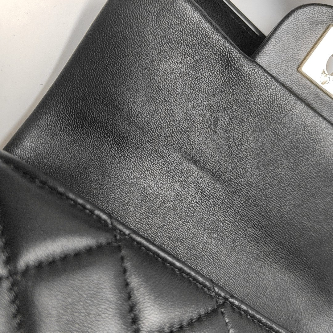 CLASSIC FLAP Mini Quilted Lambskin Black
