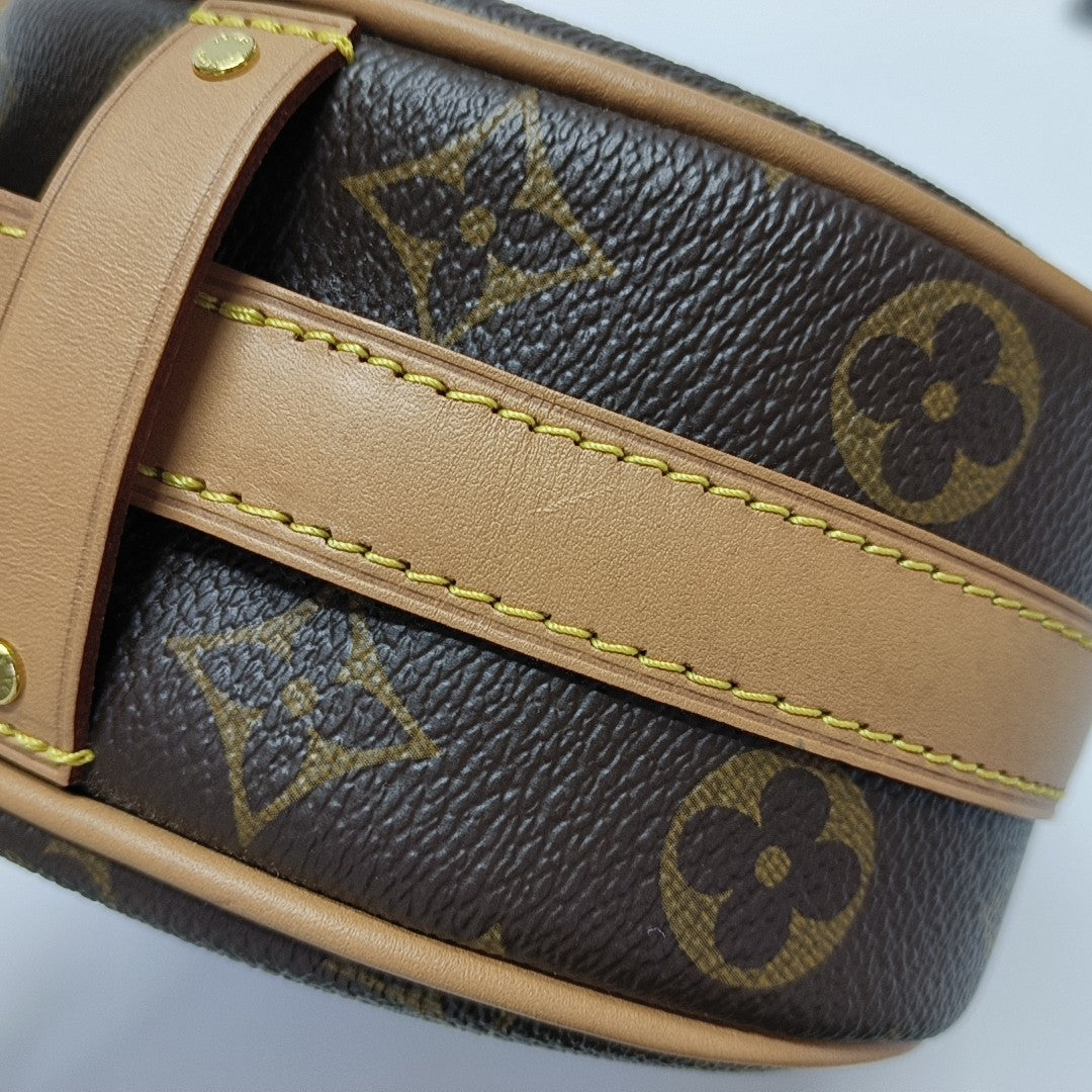 BOITE CHAPEAU PM Monogram Coated Canvas Brown