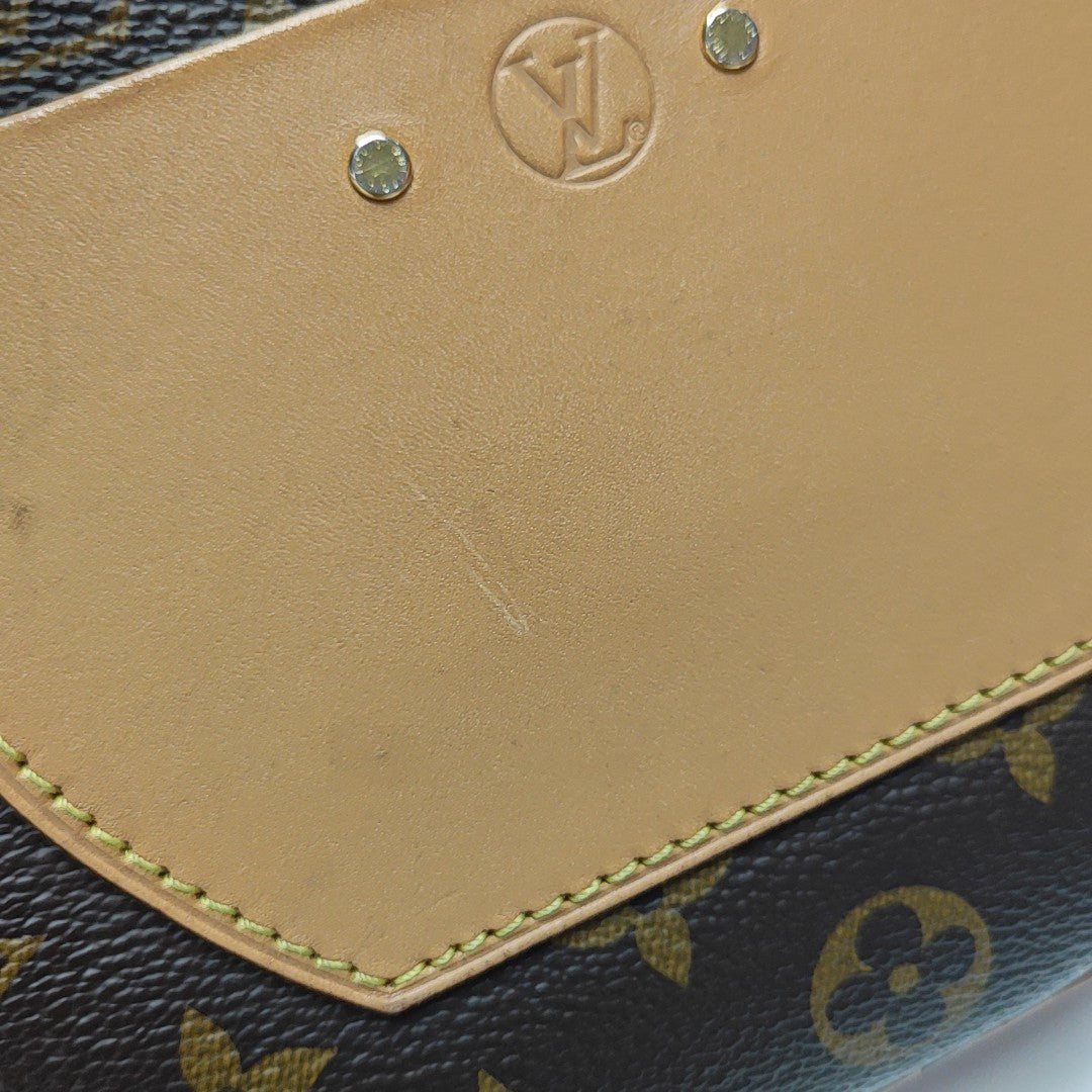 BOITE CHAPEAU MM Monogram Coated Canvas Brown