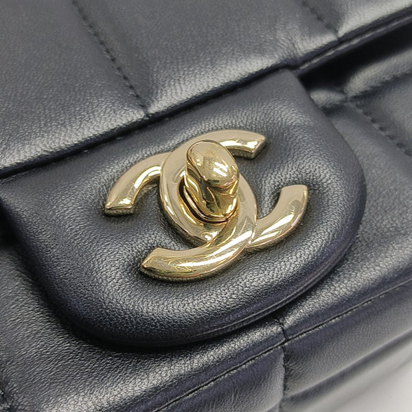 CLASSIC FLAP Mini Quilted Lambskin Black