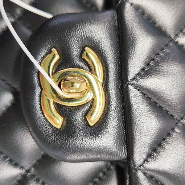 CLASSIC FLAP Small Quilted Lambskin Black