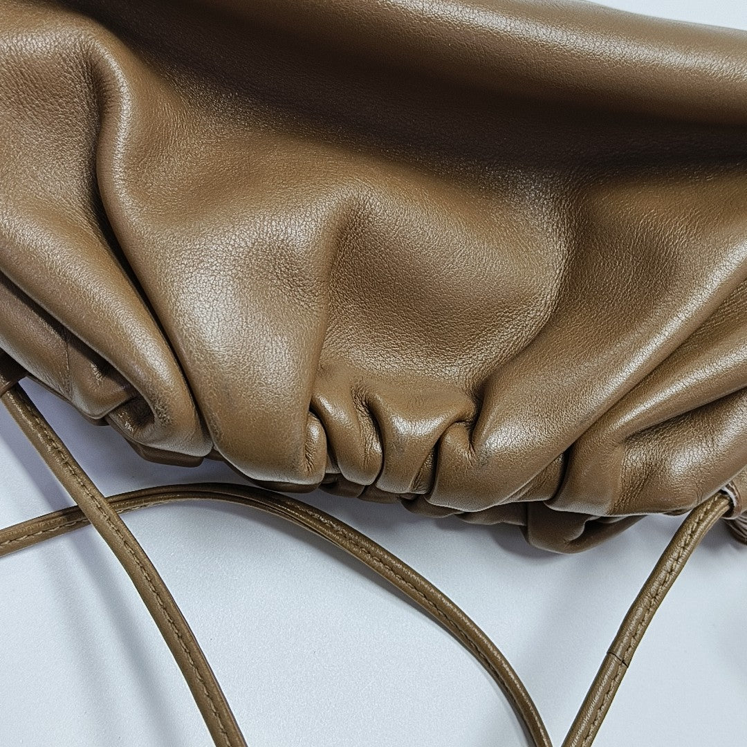 The Pouch Mini Calfskin Brown