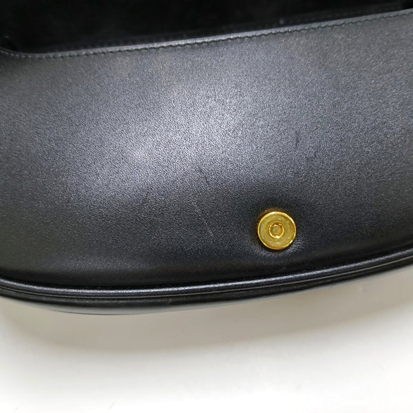 Authenticated pre-owned  Bobby Calfskin Black - Shoulder Bag at Looply
