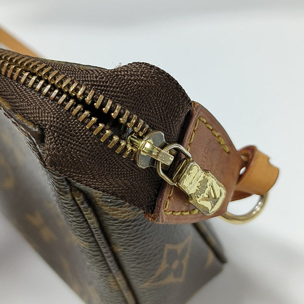 ACCESSOIRES GM Monogram Coated Canvas Brown