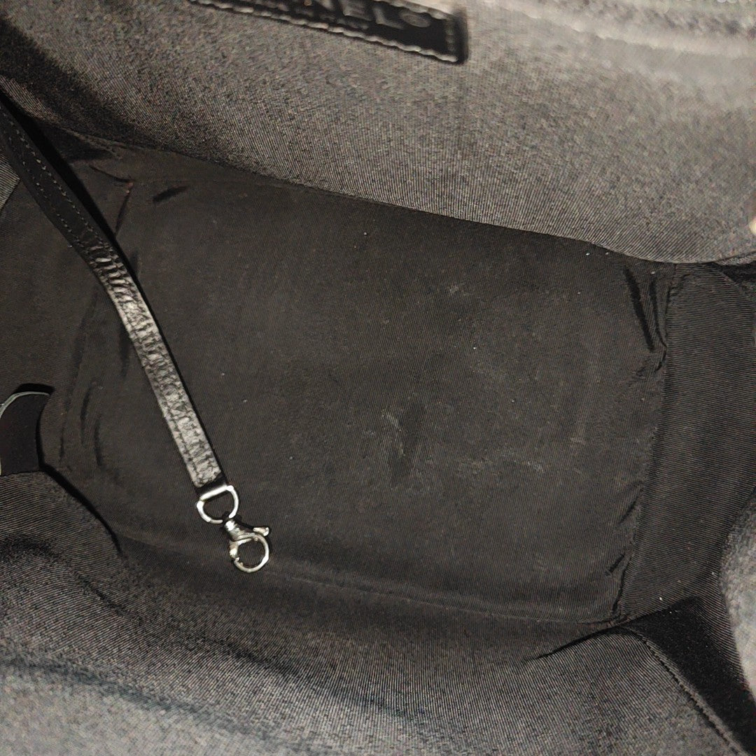 Quilted Calfskin Shoulder Bag Black