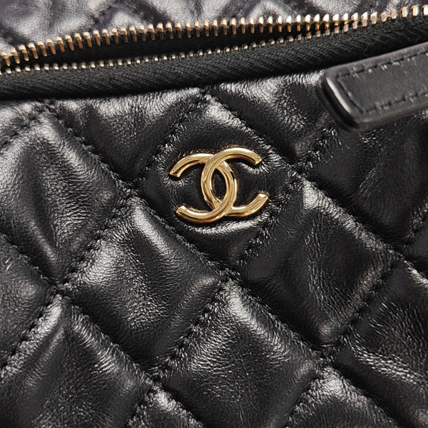 Quilted Lambskin Shoulder Bag Black