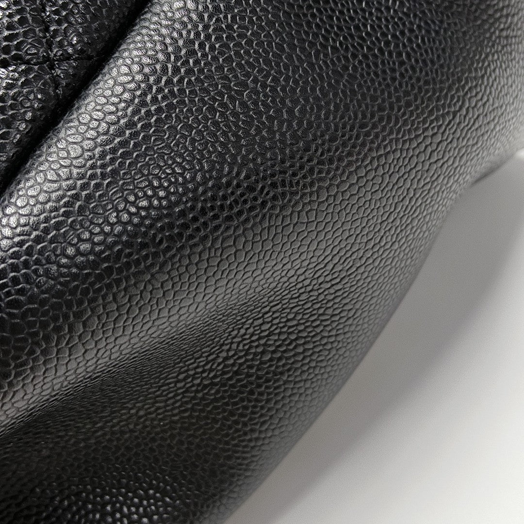 CHANEL GST Large Quilted Grained Calfskin Black