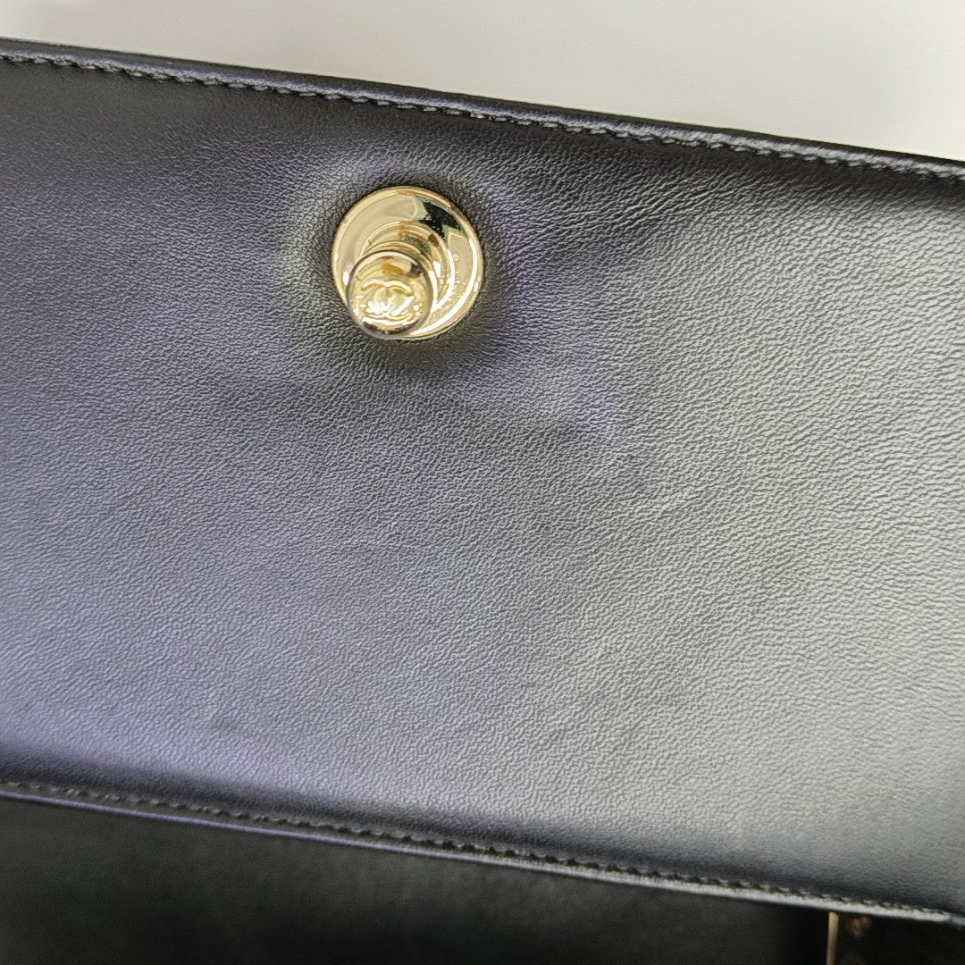 BOY CHANEL Small Chevron Lambskin Black
