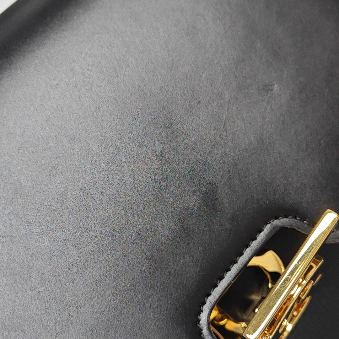 TB Small Calfskin Black
