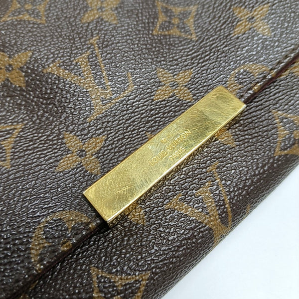 Authenticated pre-owned  FAVORITE PM Monogram Coated Canvas Brown - Crossbody Bag at Looply