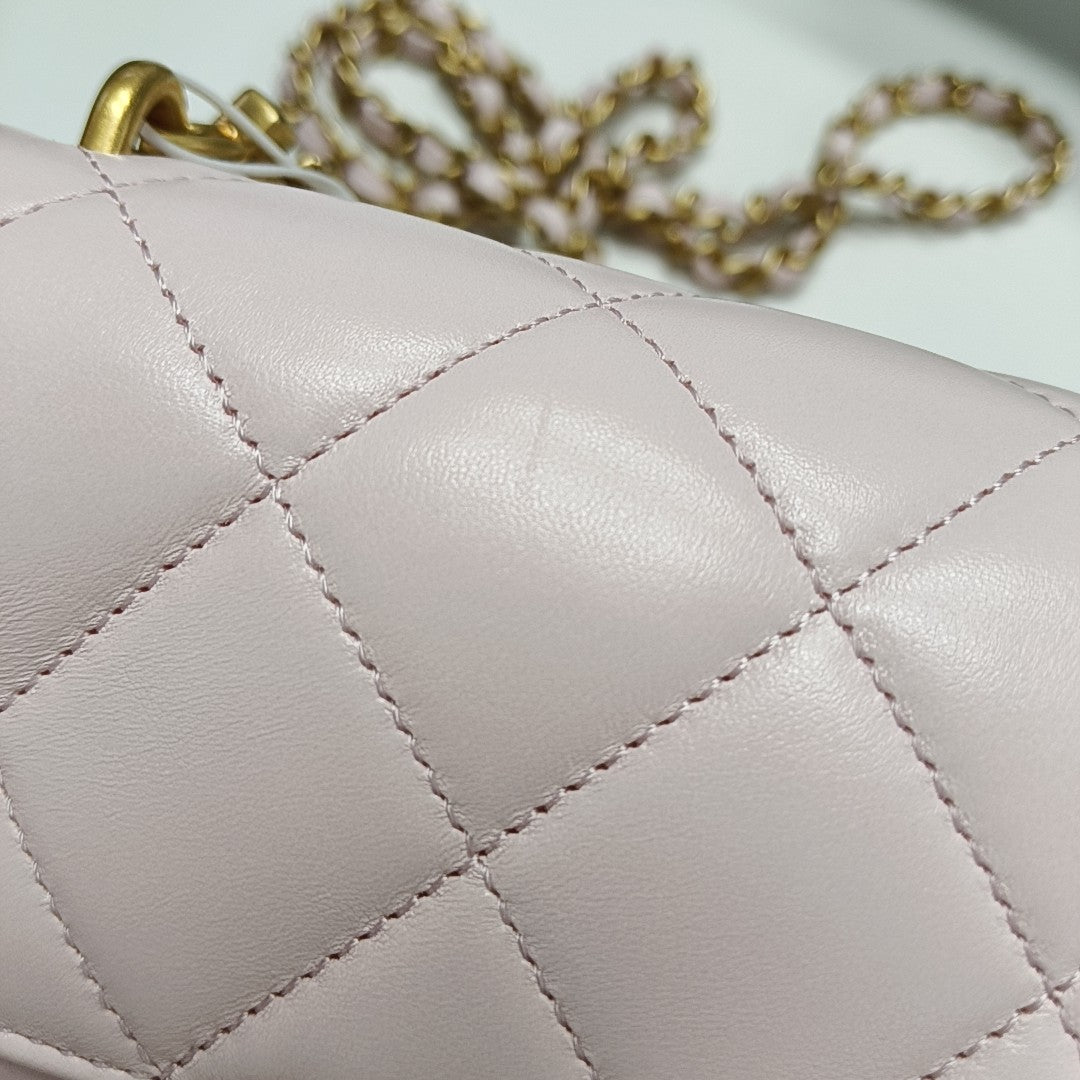Quilted Lambskin Crossbody Bag Pink