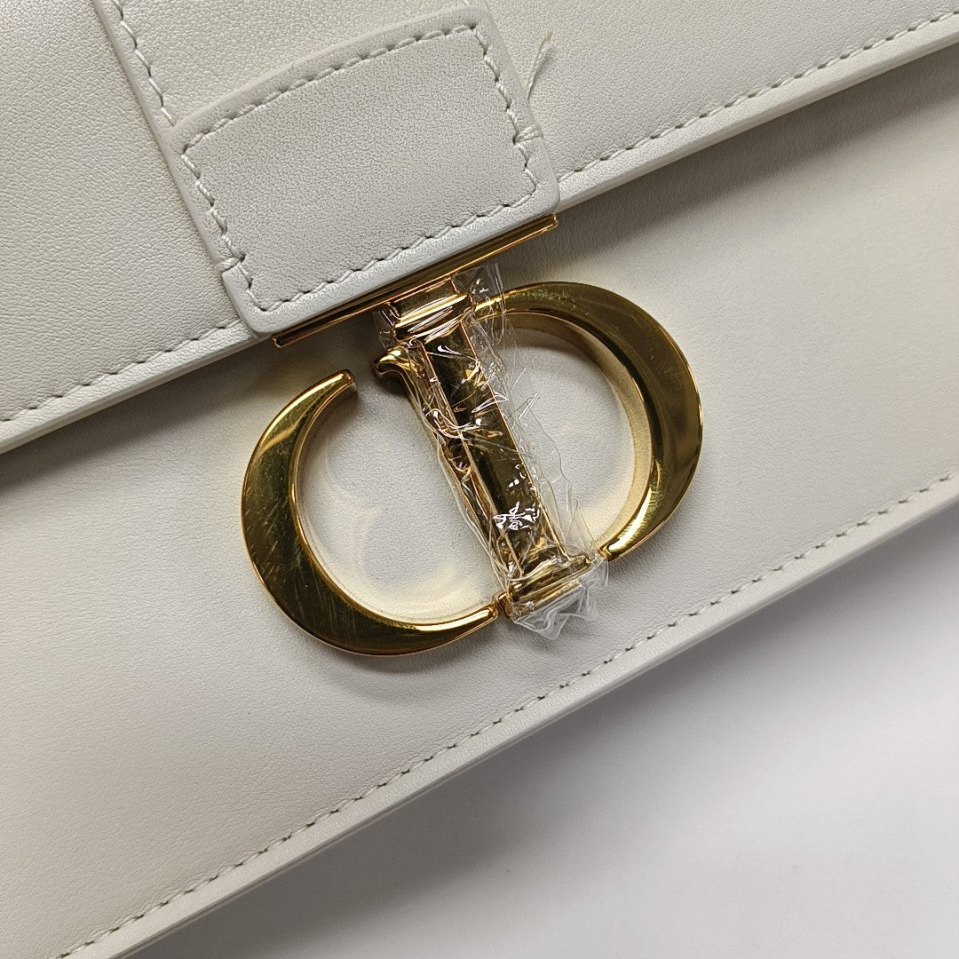 30 Montaigne East-West Calfskin White