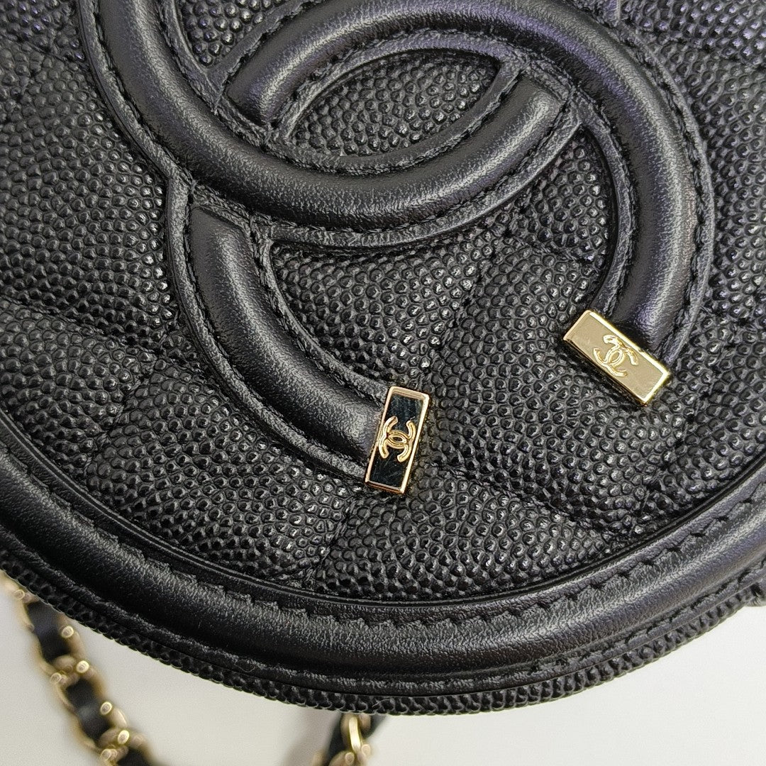 Authenticated pre-owned  FILIGREE Quilted Grained Calfskin Black - Crossbody Bag at Looply