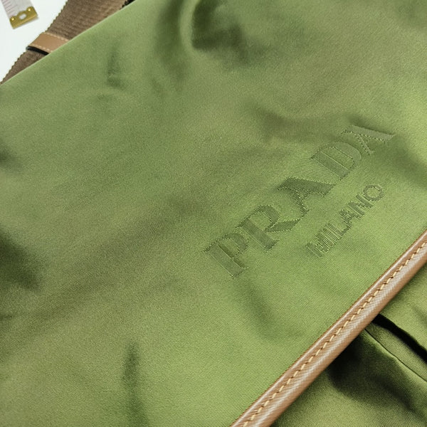 Vela Messenger Bag Nylon Green