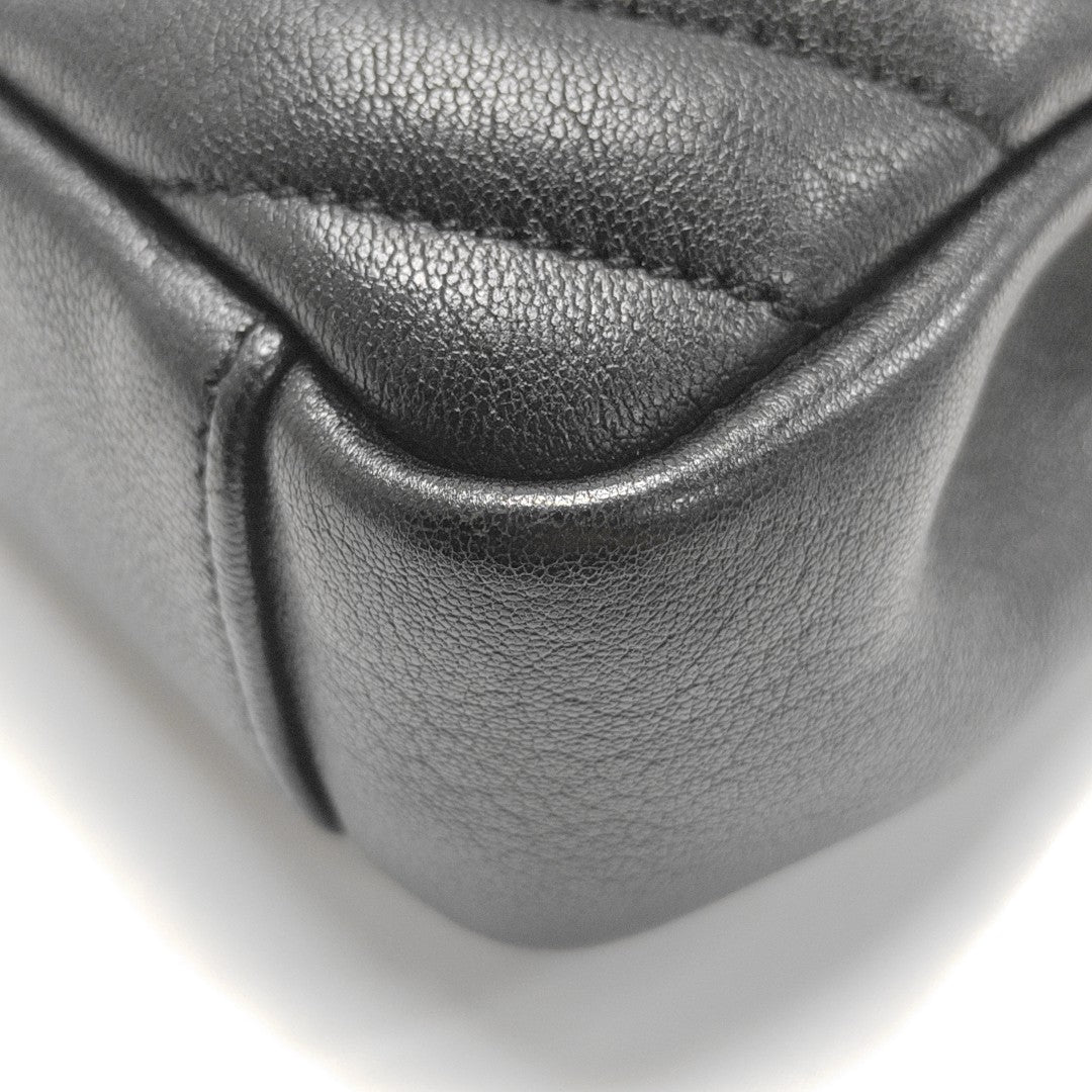 COLLEGE Medium Chevron Lambskin Black