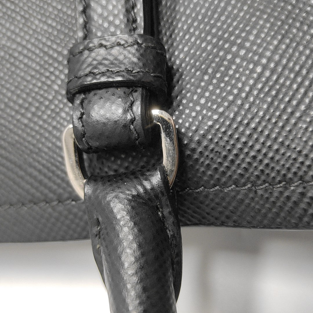 Double Medium Calfskin Black