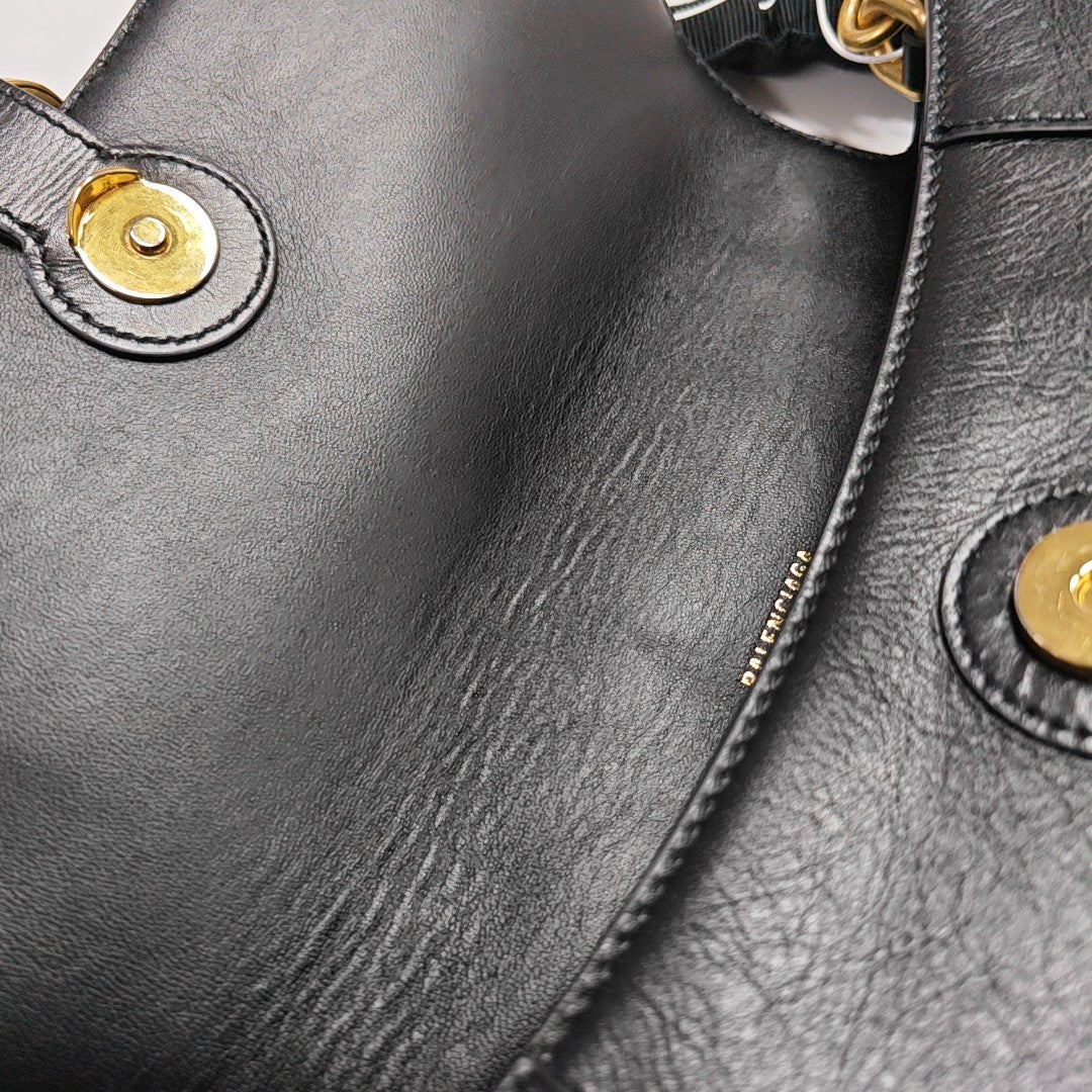 Downtown Small Calfskin Black