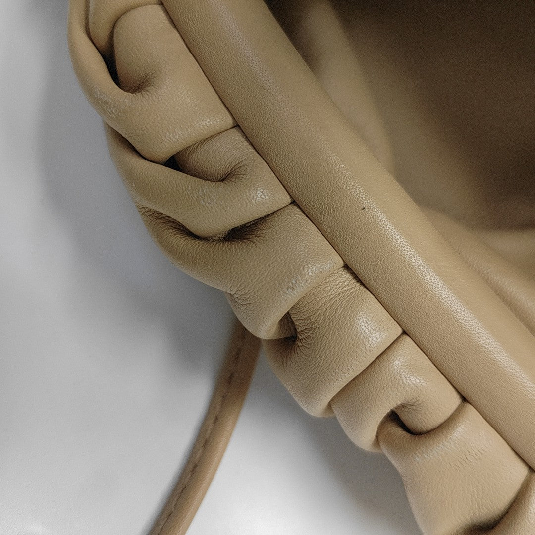 The Pouch Mini Lambskin Beige