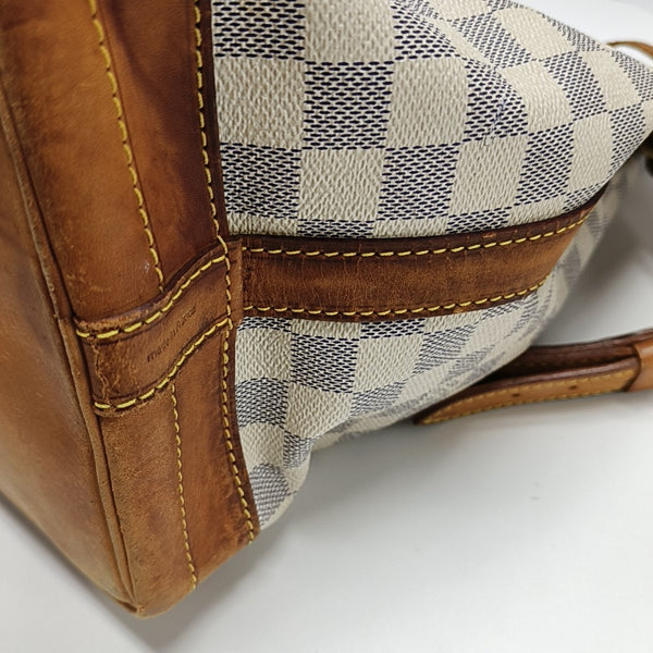NOÉ GM Damier Azur Coated Canvas White