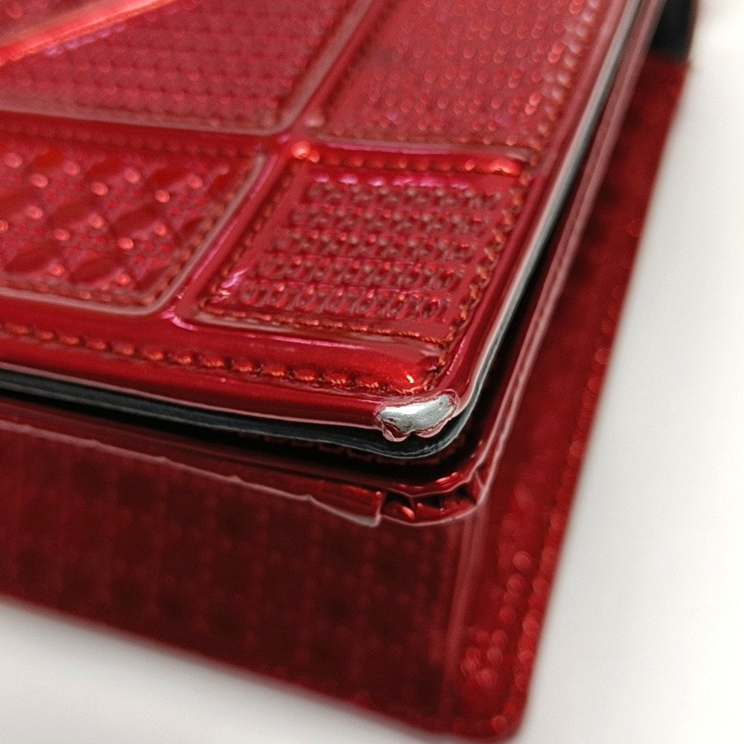 Authenticated pre-owned  Diorama Quilted Calfskin Red - Crossbody Bag at Looply