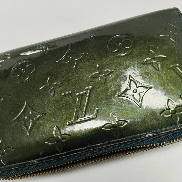 ZIPPY Patent Leather Green Wallet