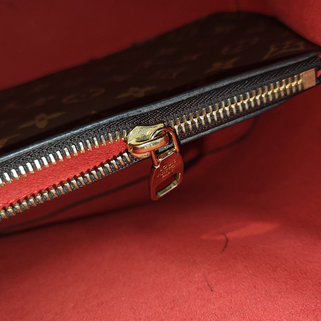 NÉONOÉ MM Monogram Coated Canvas Brown