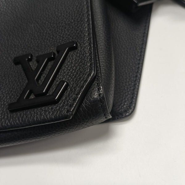 Calfskin Belt Bag Black