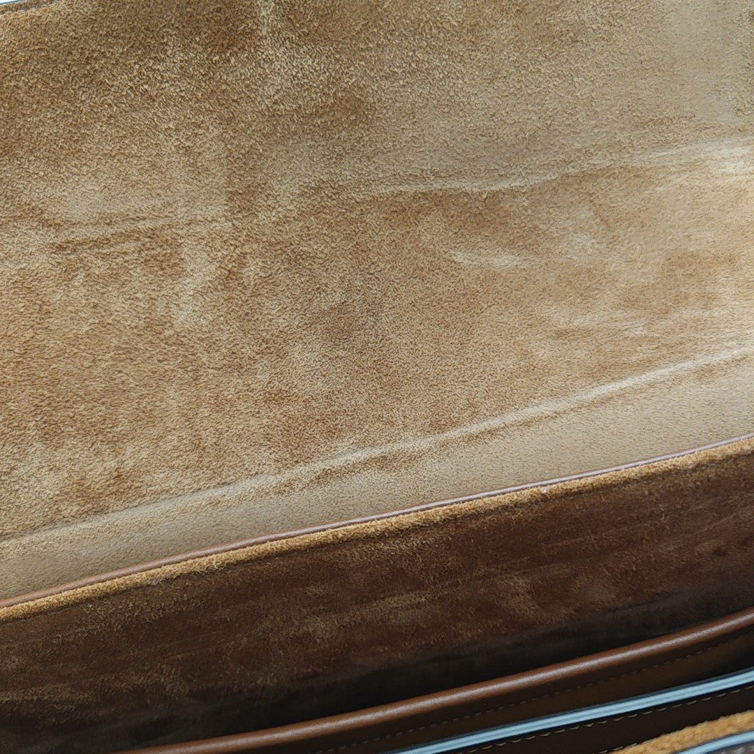 16 Medium Calfskin Brown