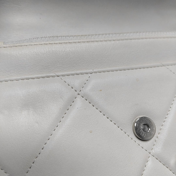 CHANEL 19 WOC Quilted Calfskin White