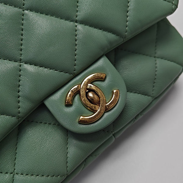 CLASSIC FLAP Small Quilted Lambskin Green