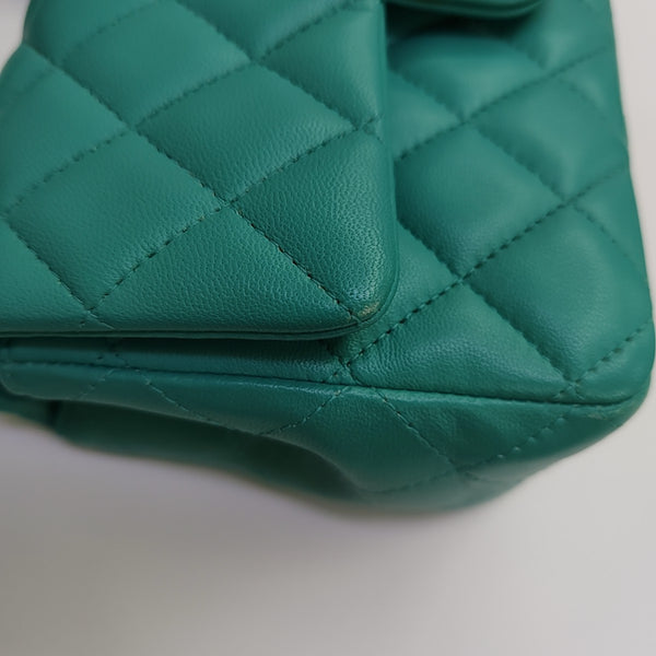 CLASSIC FLAP Mini Quilted Lambskin Green