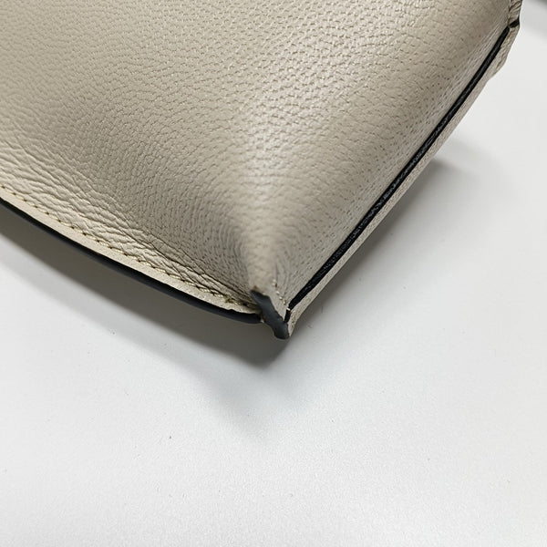 Gate Lambskin White