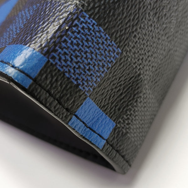 Pochette Voyag MM Damier Coated Canvas Blue