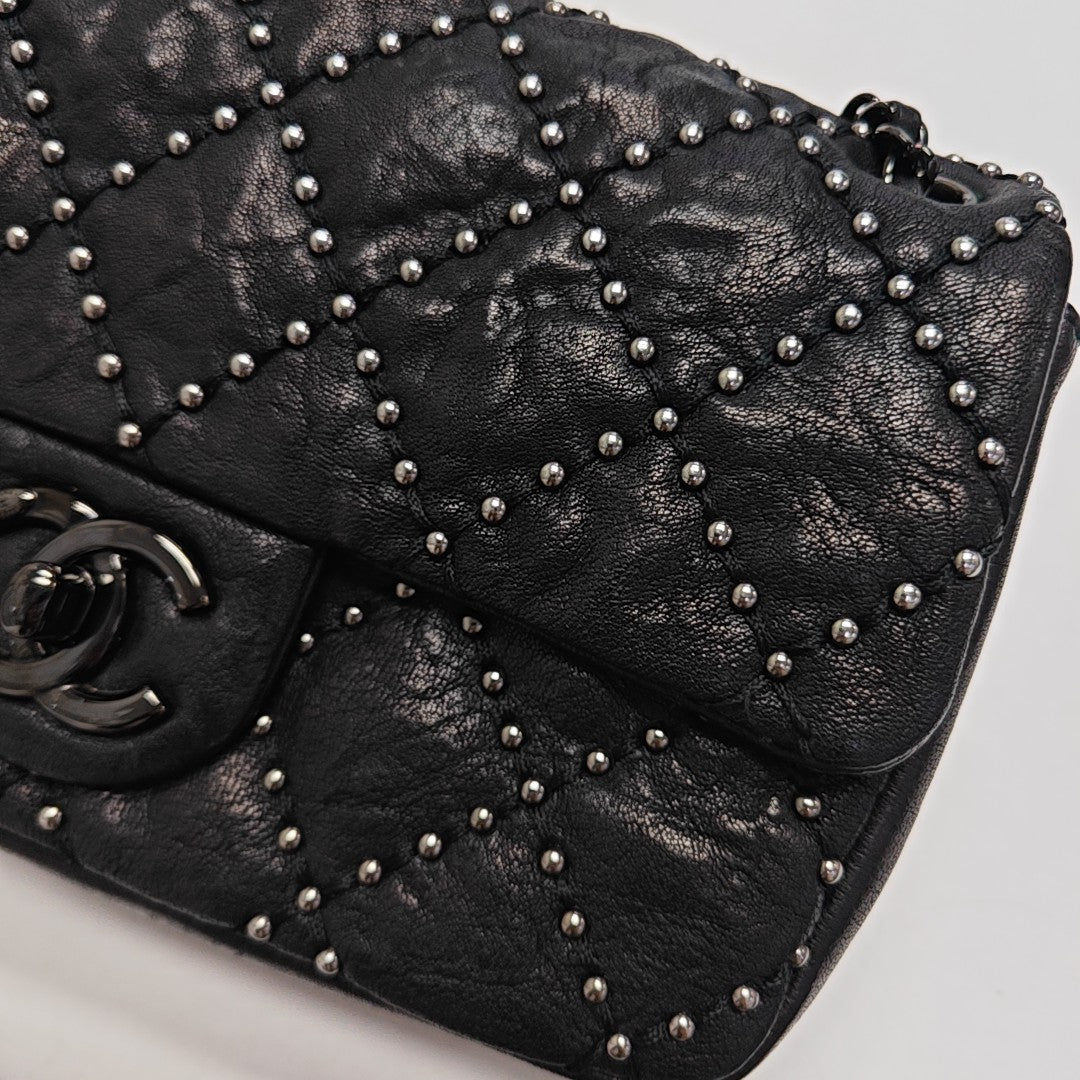 CLASSIC FLAP Mini Quilted Lambskin Black