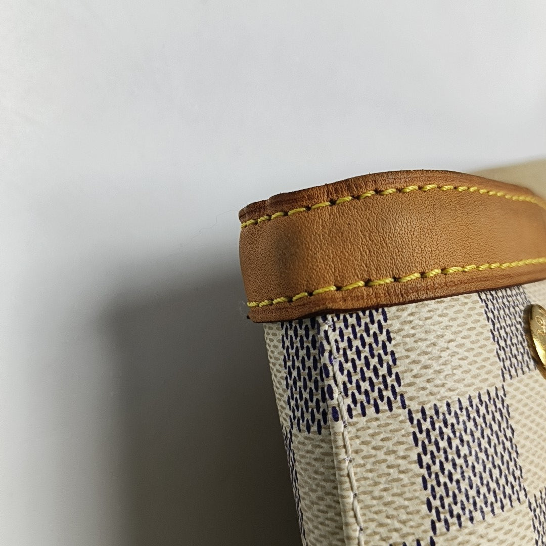 HAMPSTEAD MM Damier Azur Coated Canvas White