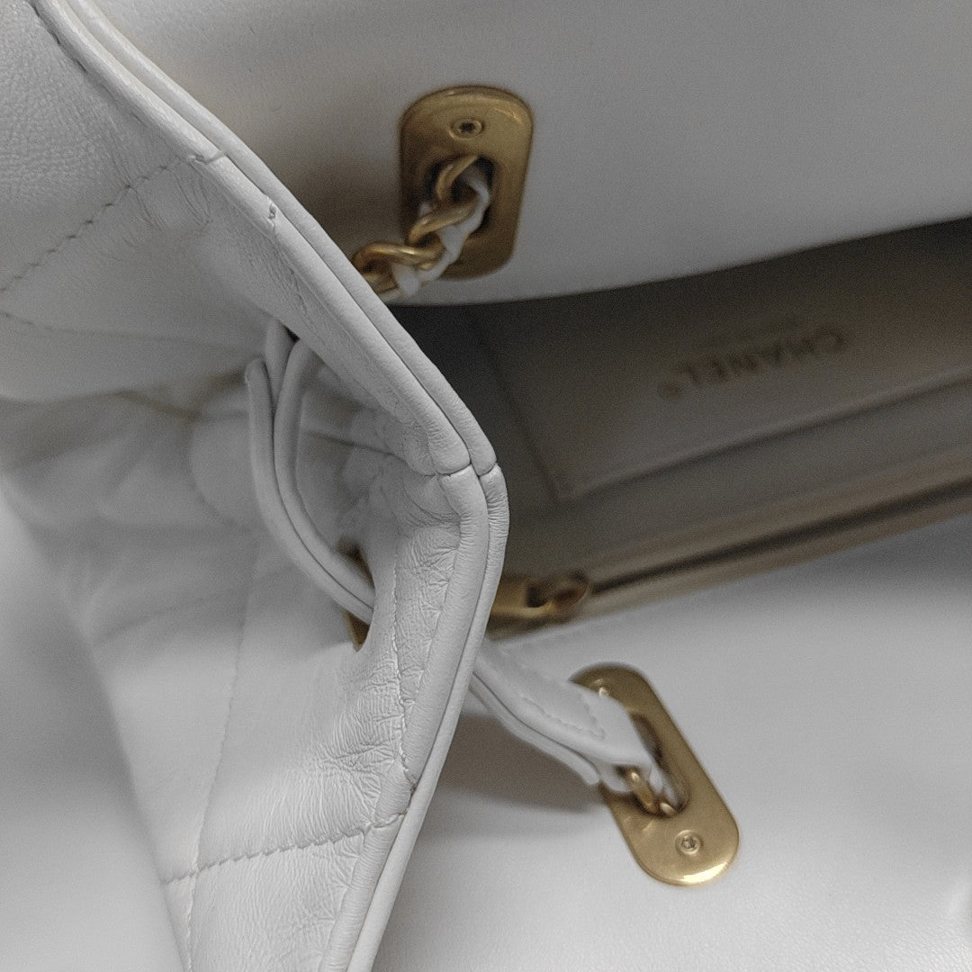 25P Quilted Lambskin White