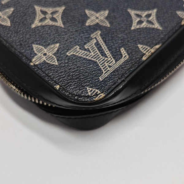 TROUSSE TOILETTE Monogram Coated Canvas Blue