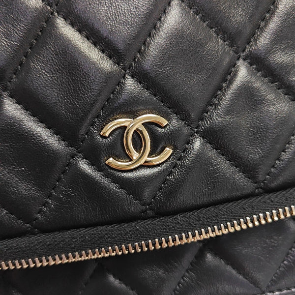 Quilted Lambskin Shoulder Bag Black