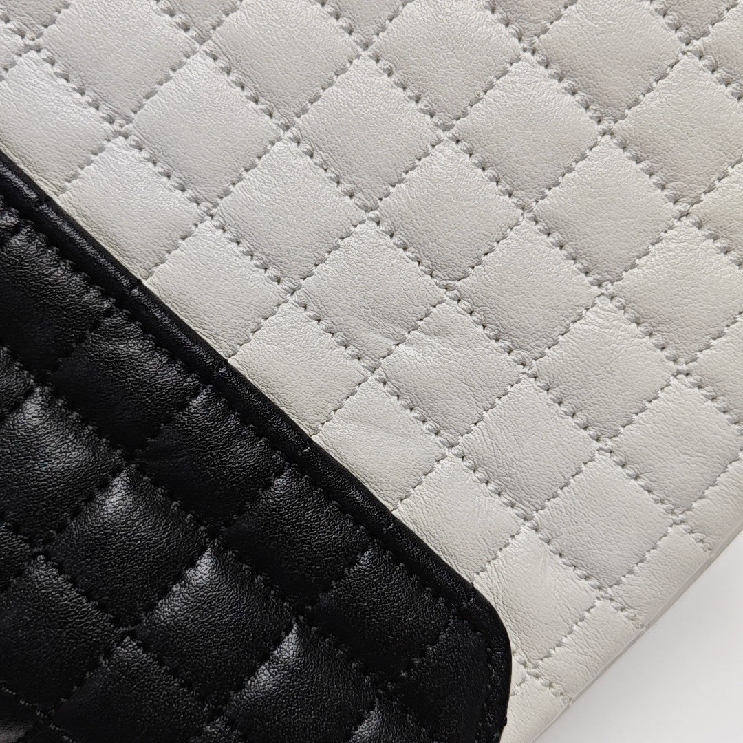 C Medium Quilted Calfskin Multicolor