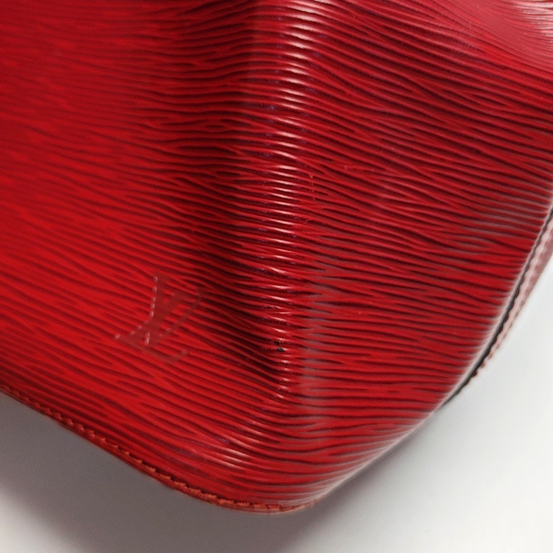 Authenticated pre-owned  NÉONOÉ MM Epi Red - Bucket Bag at Looply