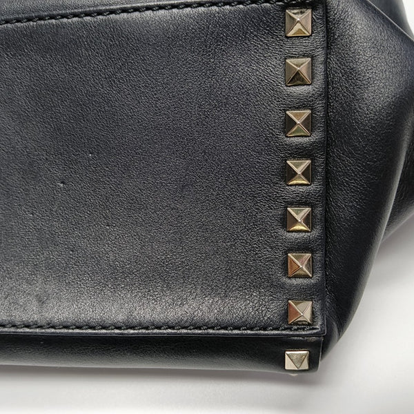 Rockstud Small Calfskin Black