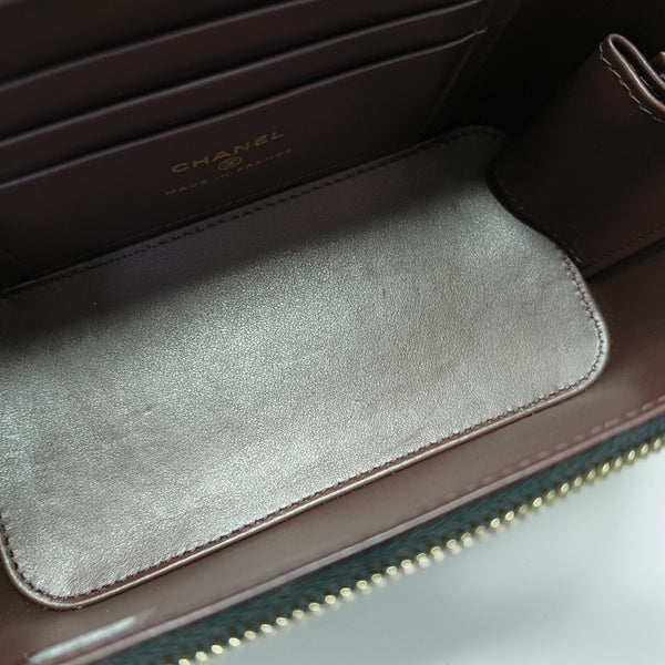 VANITY CASE Small Quilted Grained Calfskin Black