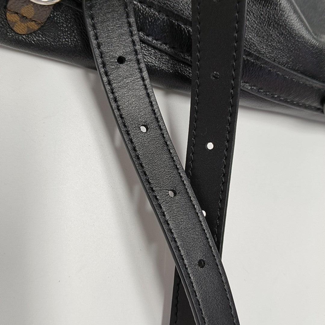 CARRYALL MM Monogram Lambskin Black