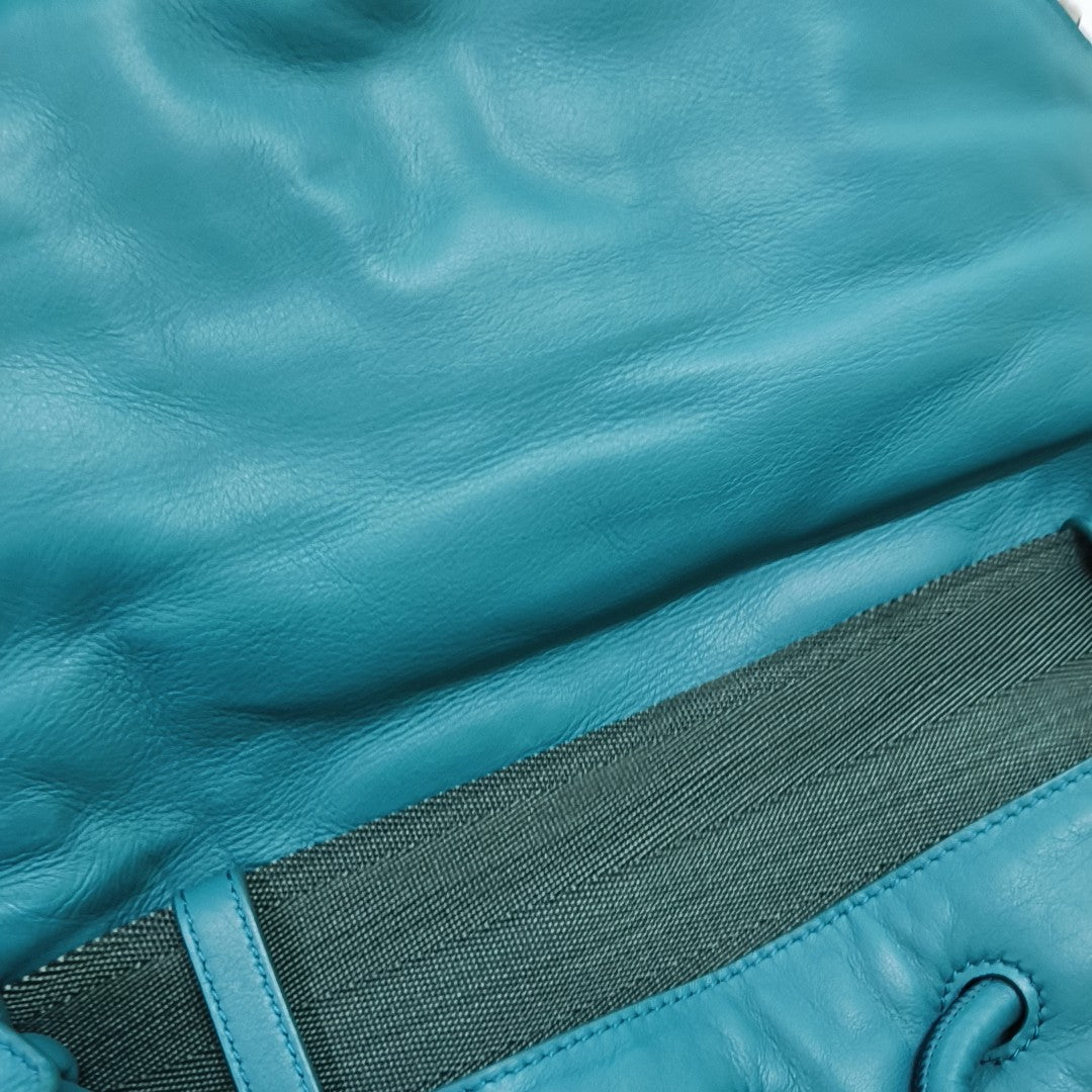 Beak Calfskin Blue