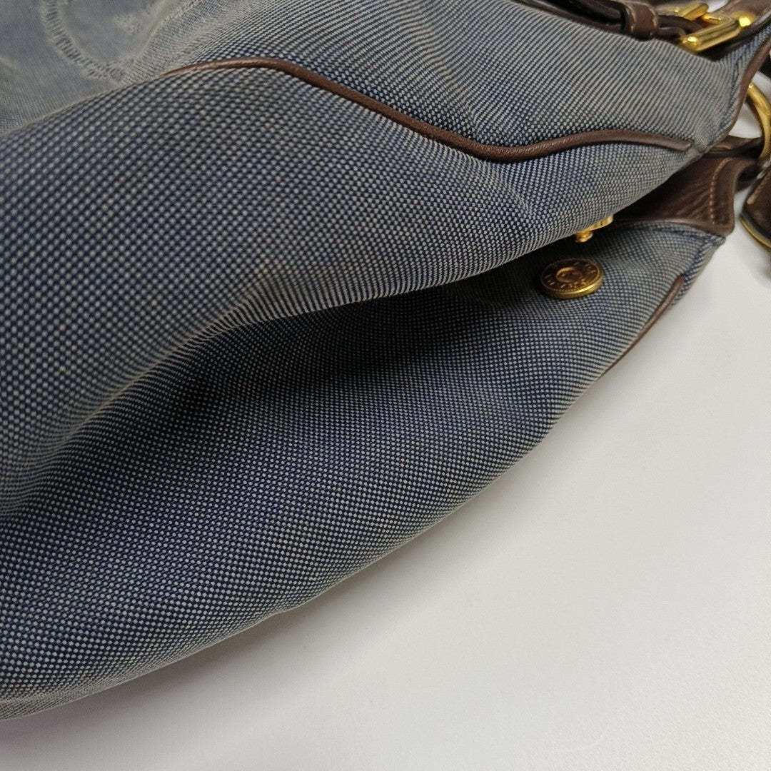 Canvas Blue