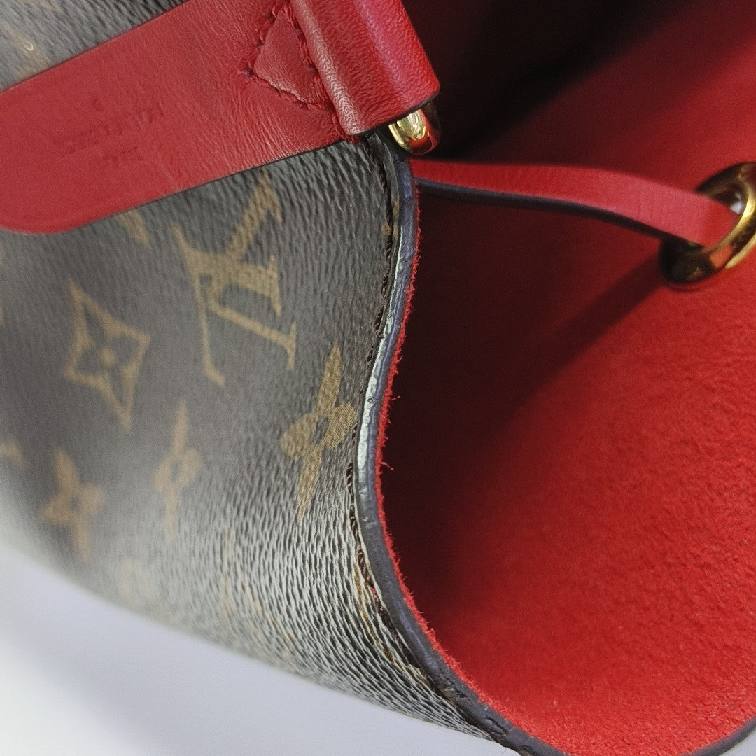 NÉONOÉ MM Monogram Coated Canvas Brown