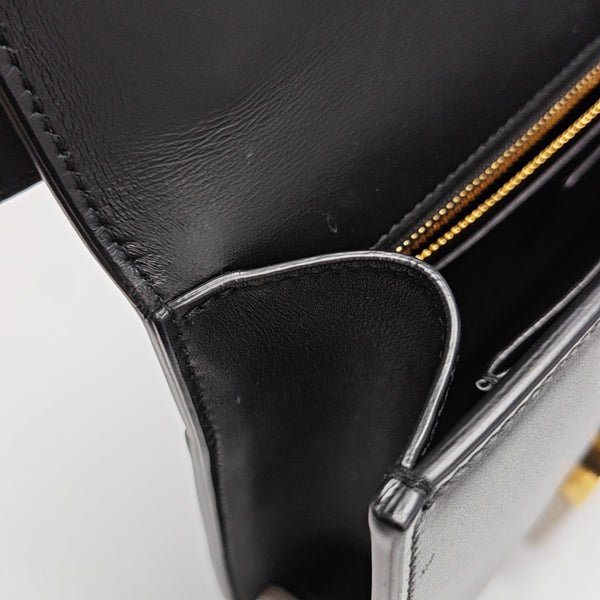 30 Montaigne Calfskin Black