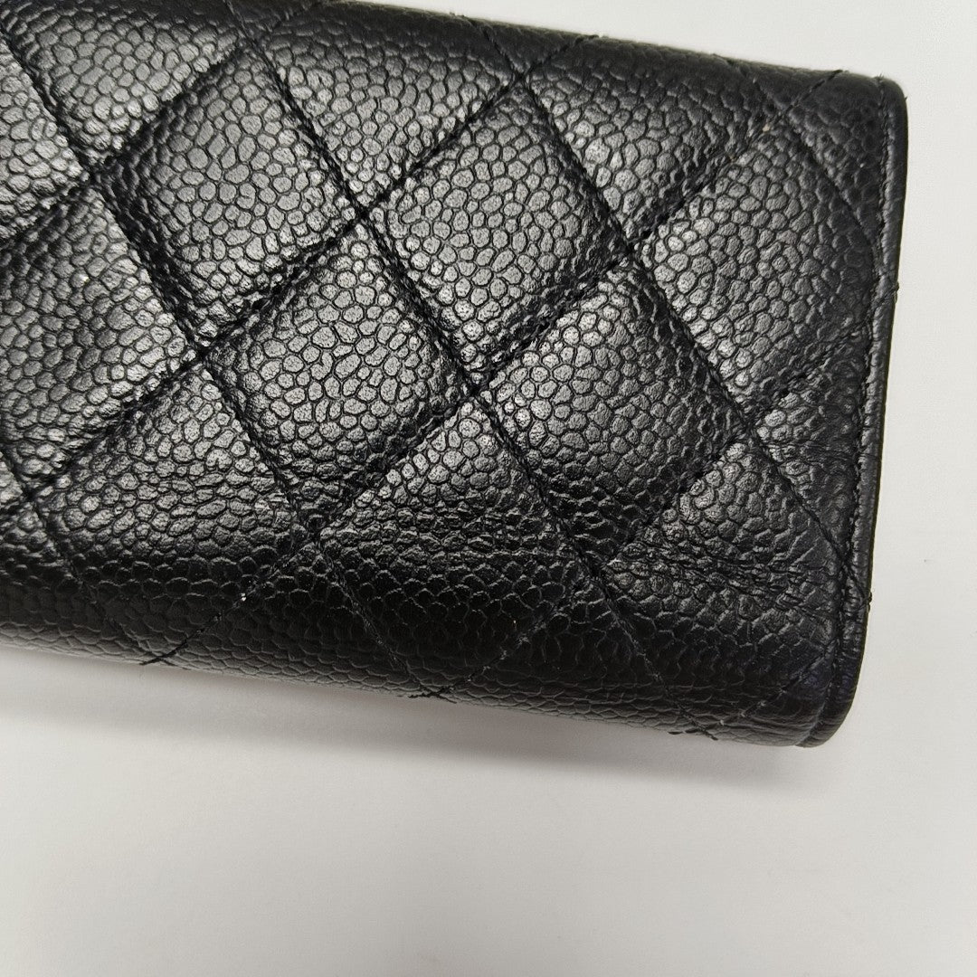 CLASSIC FLAP Quilted Grained Calfskin Black Card Holder
