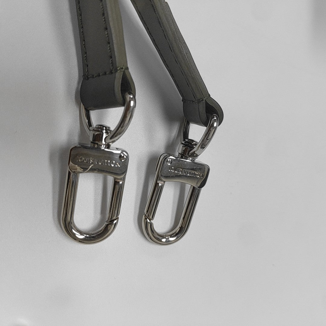 AEROGRAM Calfskin Green